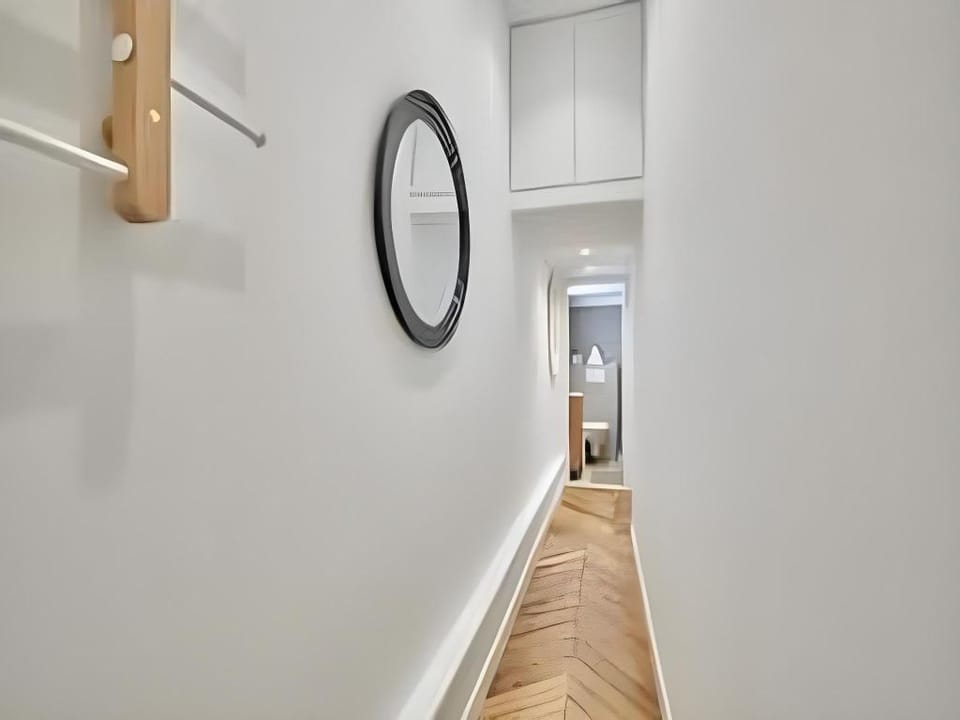 Lovely Studio-Louvre & Palais Royal Apartment in Paris