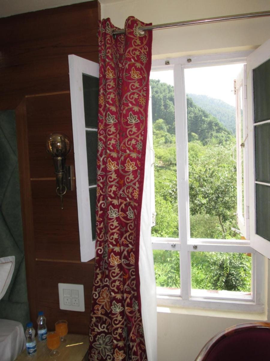 Hotel Peak Paradise Resorts Hotel in Punjab