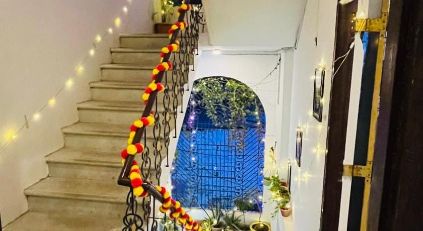 Pushkar Stay Bed and Breakfast in Varanasi