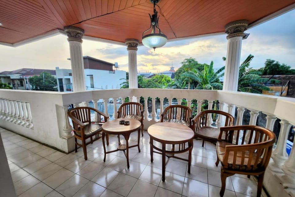 Ambarrukmo Barsa City Bed and Breakfast in Yogyakarta