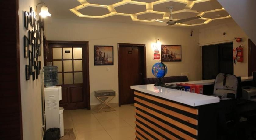 Travel Lodge Islamabad F-8 Bed and Breakfast in Islamabad