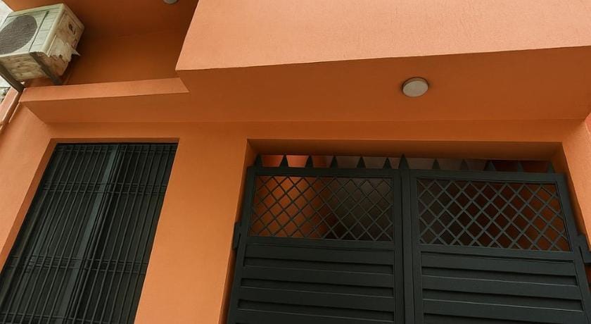 Terracotta Trails - Bedroom & Living Combo Hotel in Varanasi