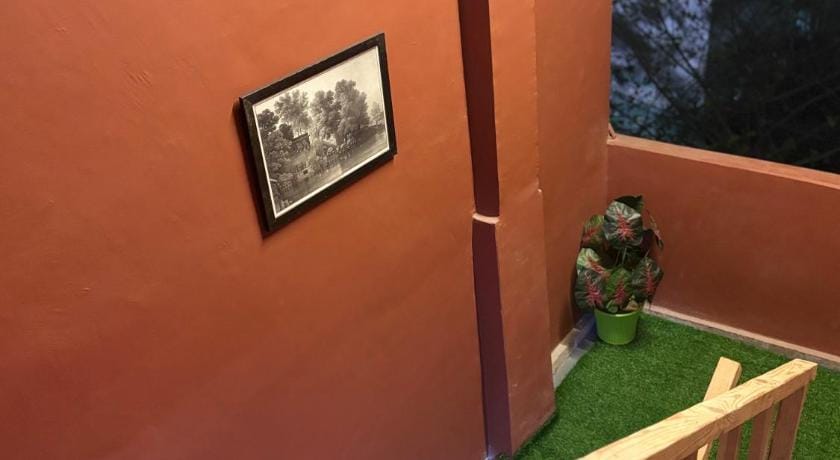 Terracotta Trails - Bedroom & Living Combo Hotel in Varanasi