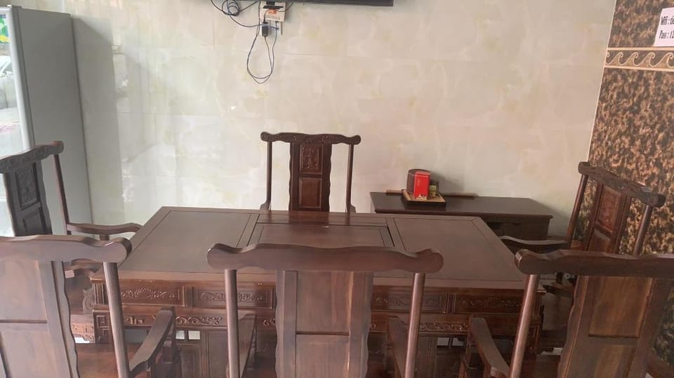 KHÁCH SẠN HOÀNG TRIỀU(皇朝商务会所)Tp.Mới-Bình Dương Hotel in Ho Chi Minh City