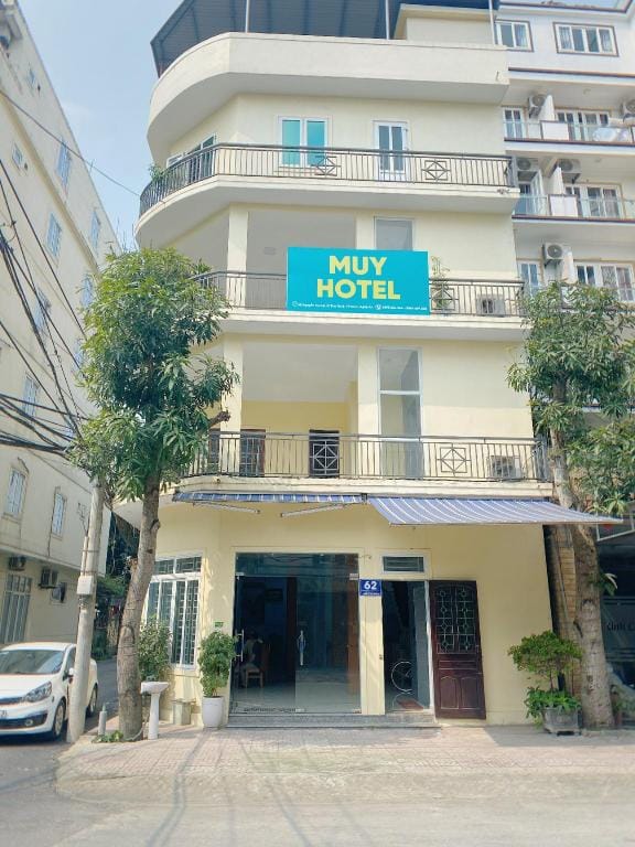 MUY HOTTEL Hotel in Laos