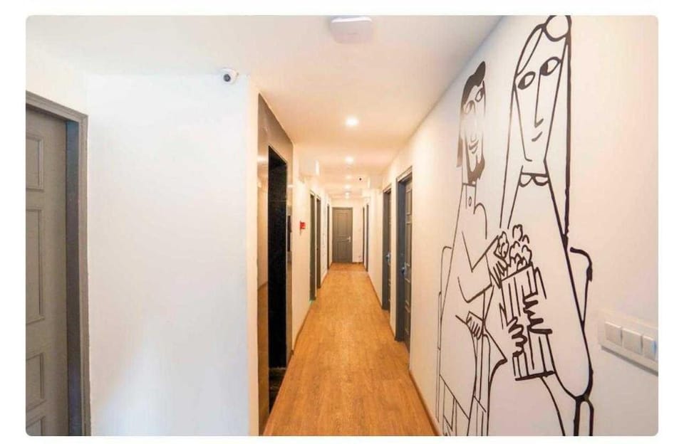 Townhouse Royal Adress Nearest Parthala Chowk New Hotel in Noida