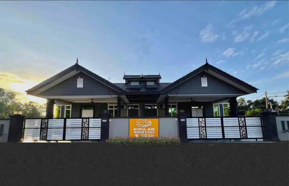 Nurul Ain Homestay, Nearby Kelulut Beach, Marang Terengganu Hotel in Terengganu, Malaysia