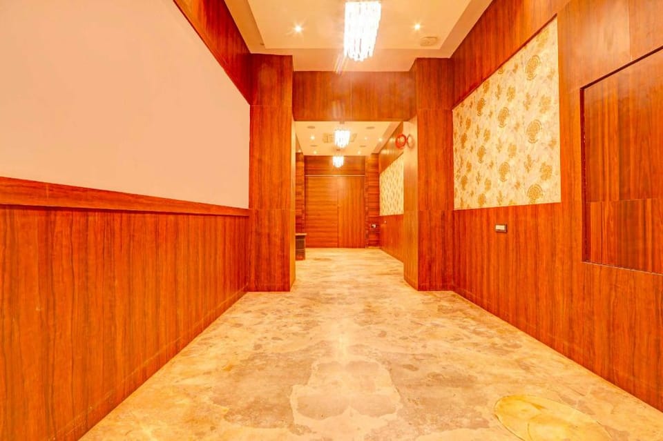 Townhouse Sitabuldi Railway Station Hotel in Maharashtra