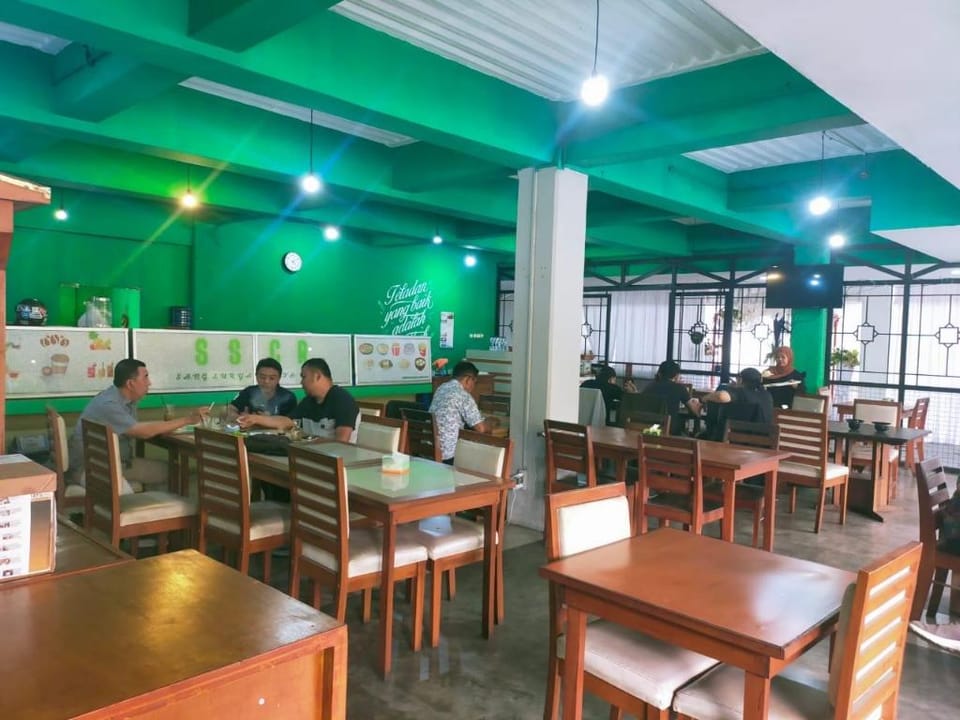 Sang Surya Guest House Hotel in Bandung