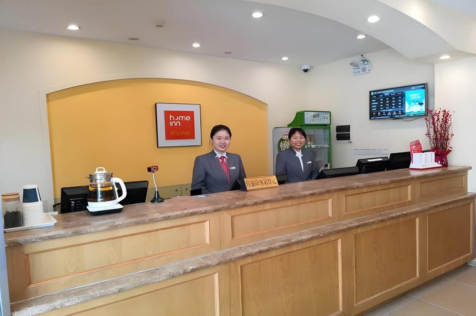 Home Inn Longkou Zhenxing Middle Road Longkou Port Beach Hotel in Shandong