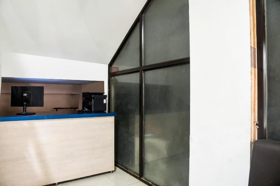 Super Hotel O StayCraft Hotel in India