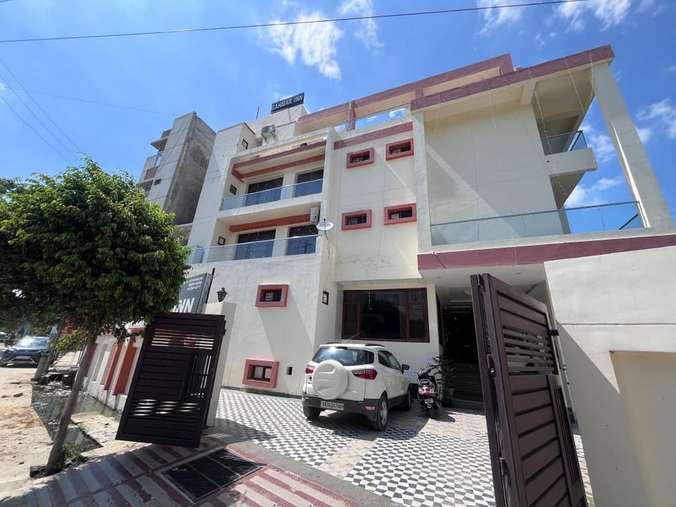 Hotel Vistara Hotel in Lucknow
