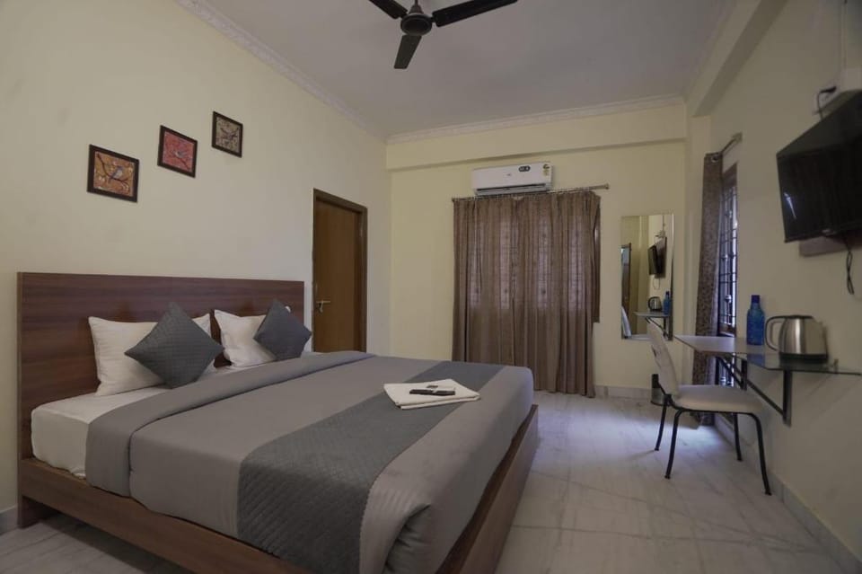 cyber suites Hotel in Hyderabad