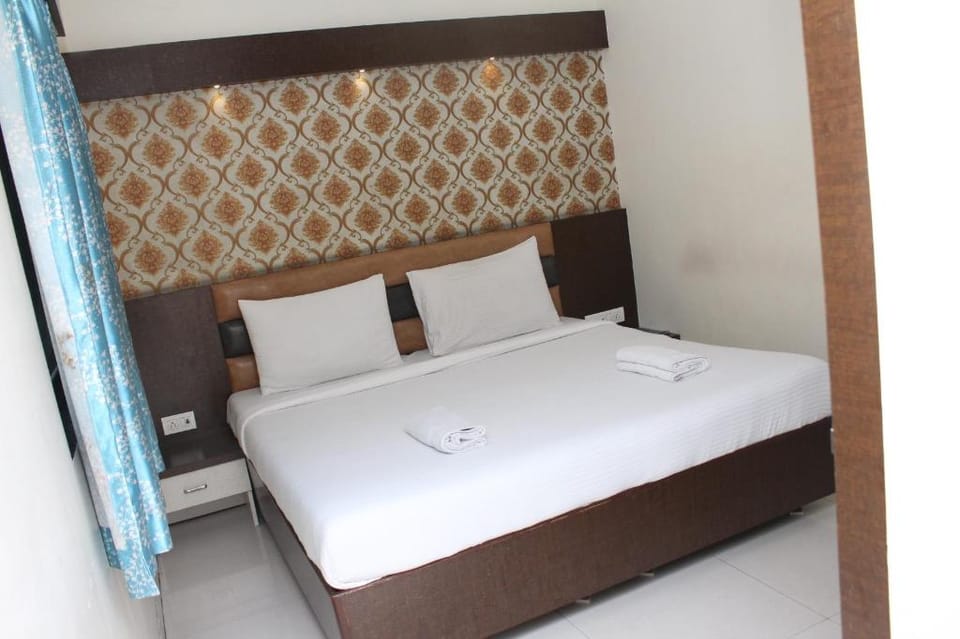 Geeta Palace residency Hotel in Mumbai
