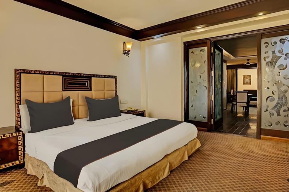 StayRoyce South Delhi Retreat Hotel in New Delhi