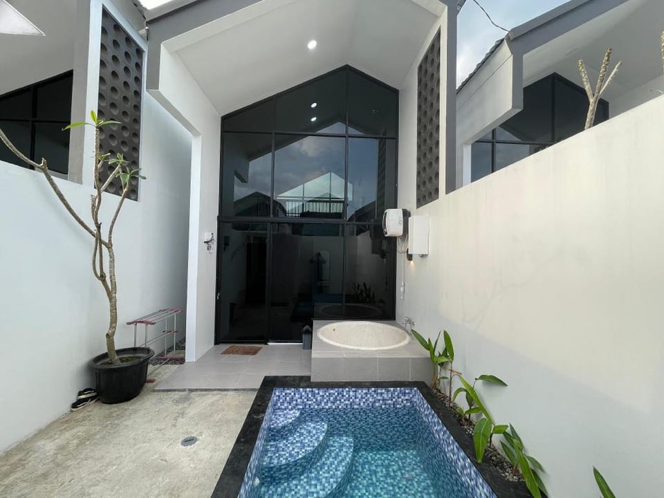 Sovilla Prime Villa with Private pool Hotel in Special Region of Yogyakarta