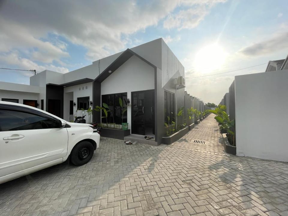 Sovilla Prime Villa with Private pool Hotel in Special Region of Yogyakarta