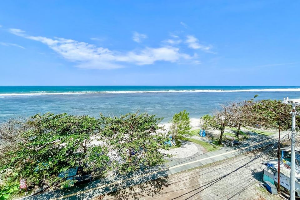 Urbanview Hotel Saikhwan Pantai Sayang Heulang Pameungpeuk Garut by RedDoorz Hotel in West Java