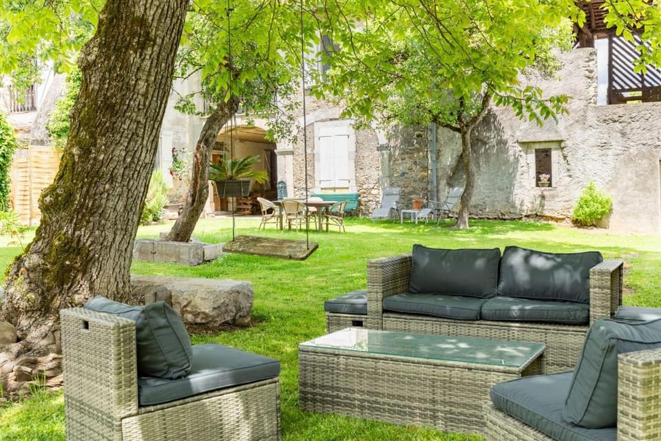 Le Repos du Poète Hotel in Occitanie