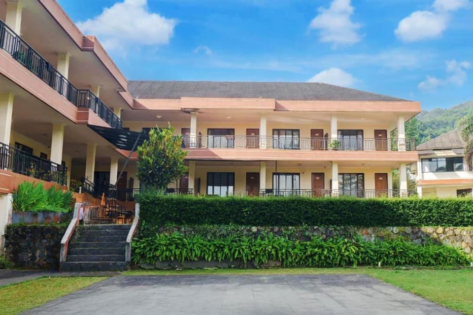 Ken Hotel by Tripletree Hotel in Cisarua