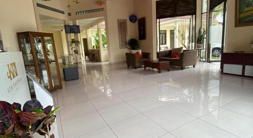 Ken Hotel by Tripletree Hotel in Cisarua