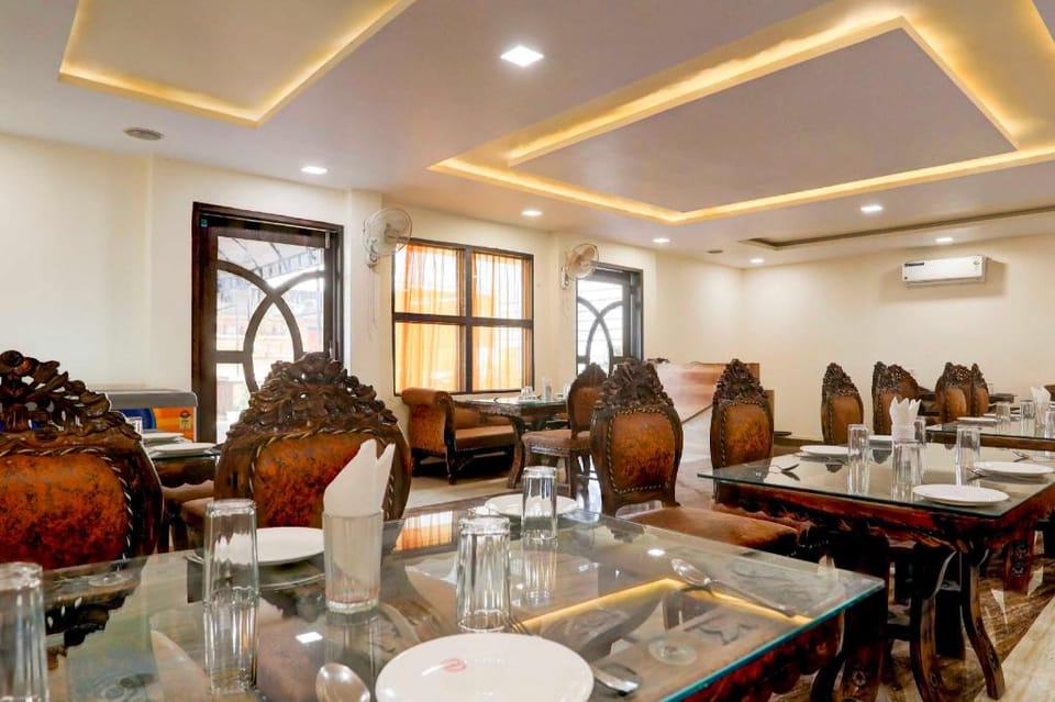 Collection O IIT BHU Hotel in Varanasi