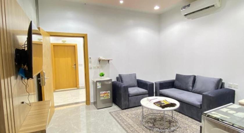 سحاب لبن للشقق المخدومة Apartment hotel in Riyadh
