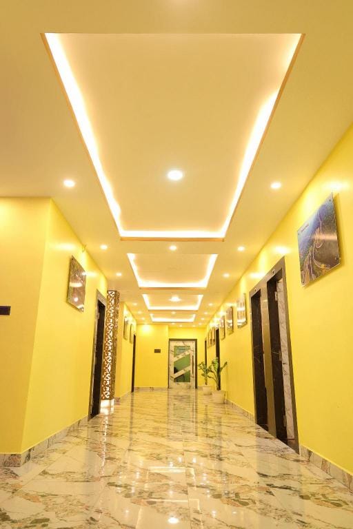 Hotel Shree Mani Residency Hotel in India