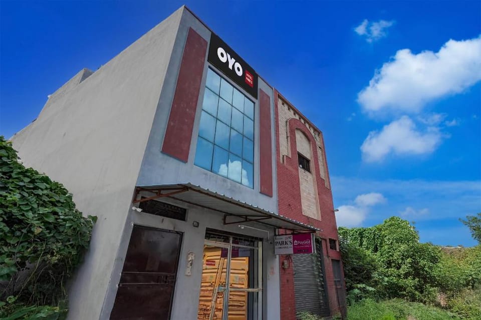 Hotel O Park'S Hotel in Uttar Pradesh