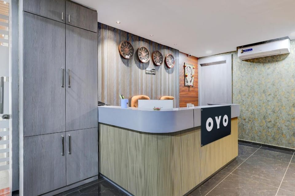 Super HOTEL O R TOWN Hotel in Vadodara