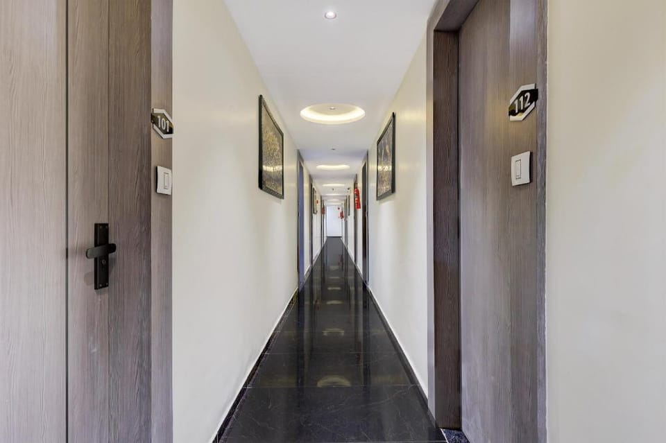 Super HOTEL O R TOWN Hotel in Vadodara