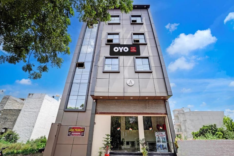 Hotel O Luxe Paradise Hotel in Agra