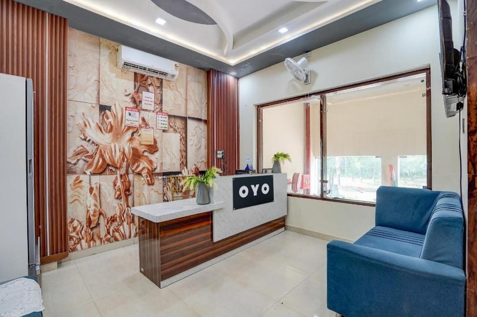 Hotel O Luxe Paradise Hotel in Agra