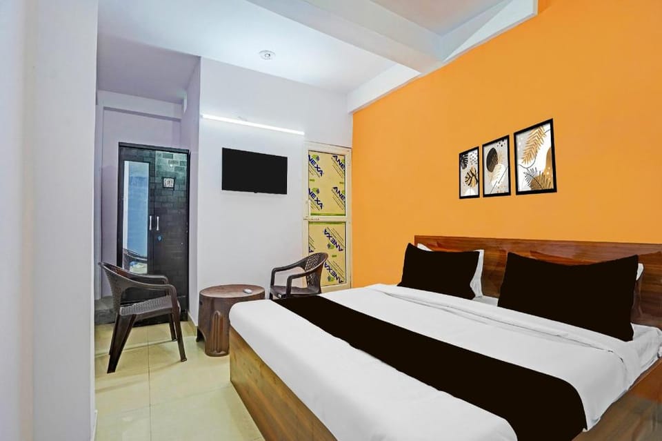 Hotel O Walk Inn Hotel in Noida