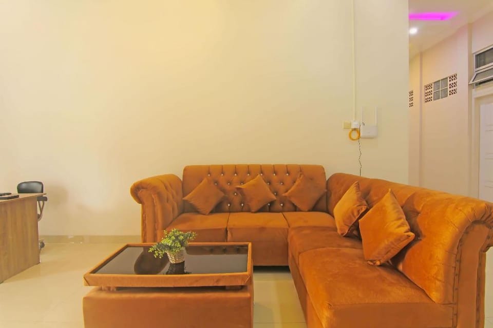 Check My Guest Utama Residence Hotel in Padang
