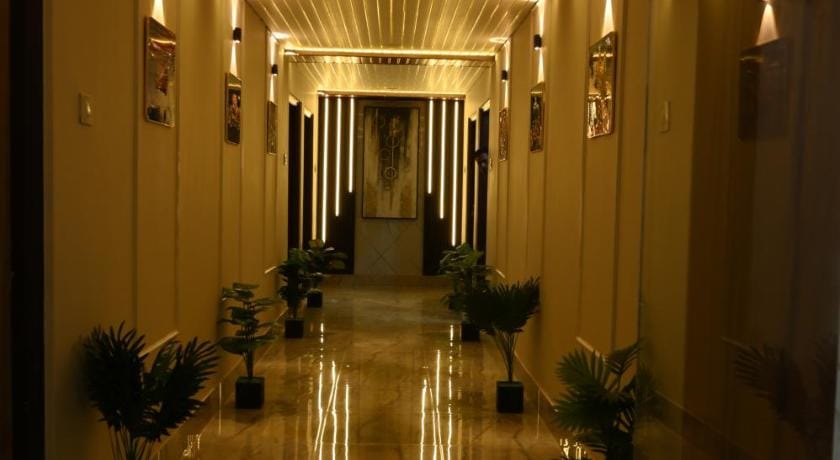 JS Inn Hotel in Varanasi