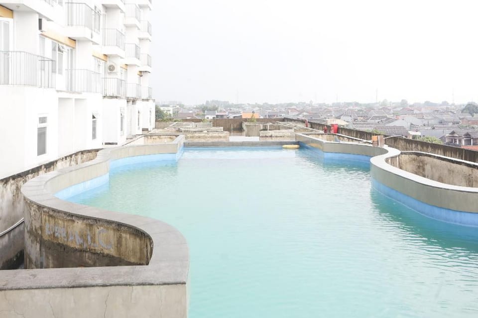 Check My Guest Metroploitian Apartment Hotel in West Java