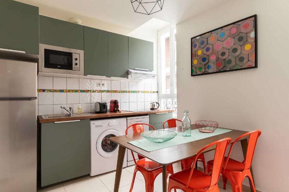 Modern apartment - 2BR-6P- Charpennes Hotel in Villeurbanne