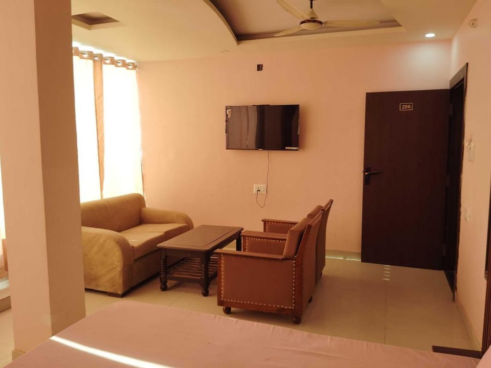 Palette Hotel and Resort Kankarbagh Main Road Formerly Aalcajars Inn Hotel in India