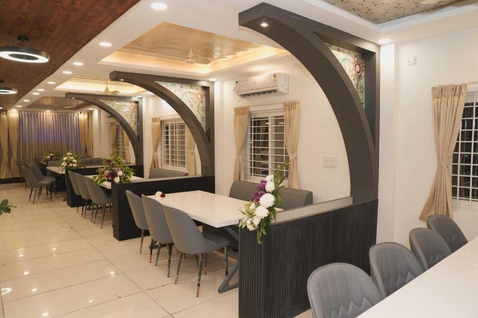 POP 83891F Townhouse 7th Sector Hsr Hotel in Bengaluru