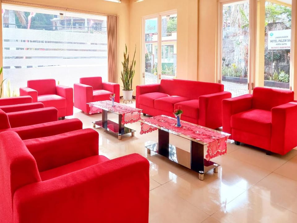Hotel Palem Sari Syariah Batu RedPartner Hotel in Batu