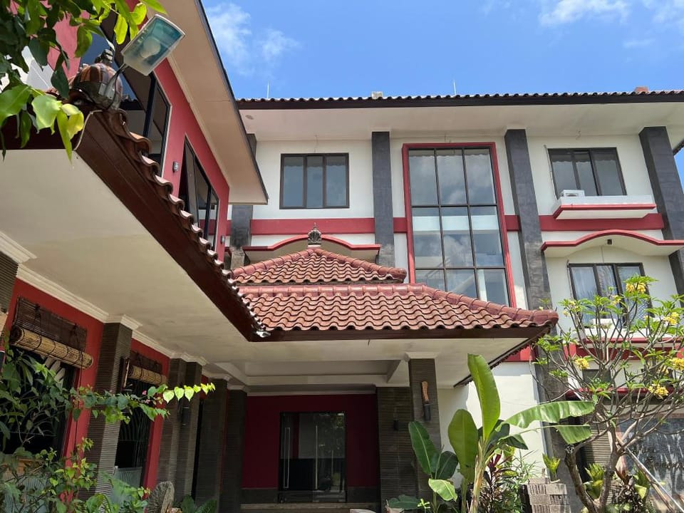 Collection O at Renon near Cathedral Bali Hotel in Denpasar