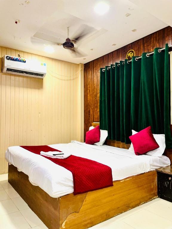 Hotel Nova Stay Indore Hotel in India