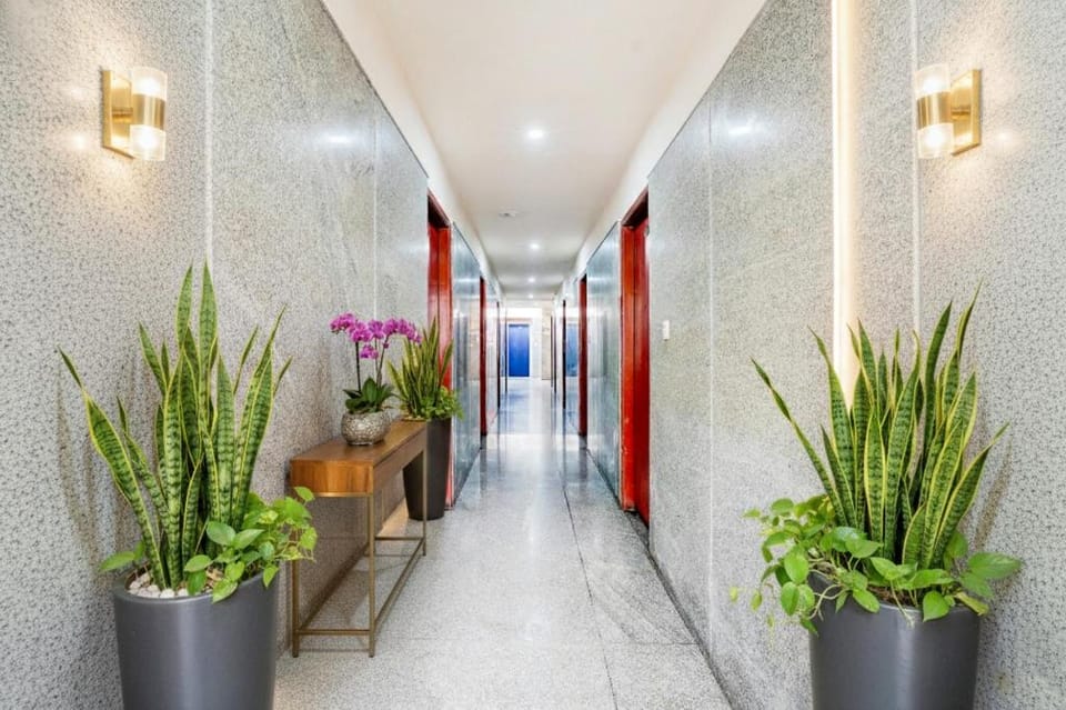 Via NAR Comforts - Majestic Hotel in Bengaluru