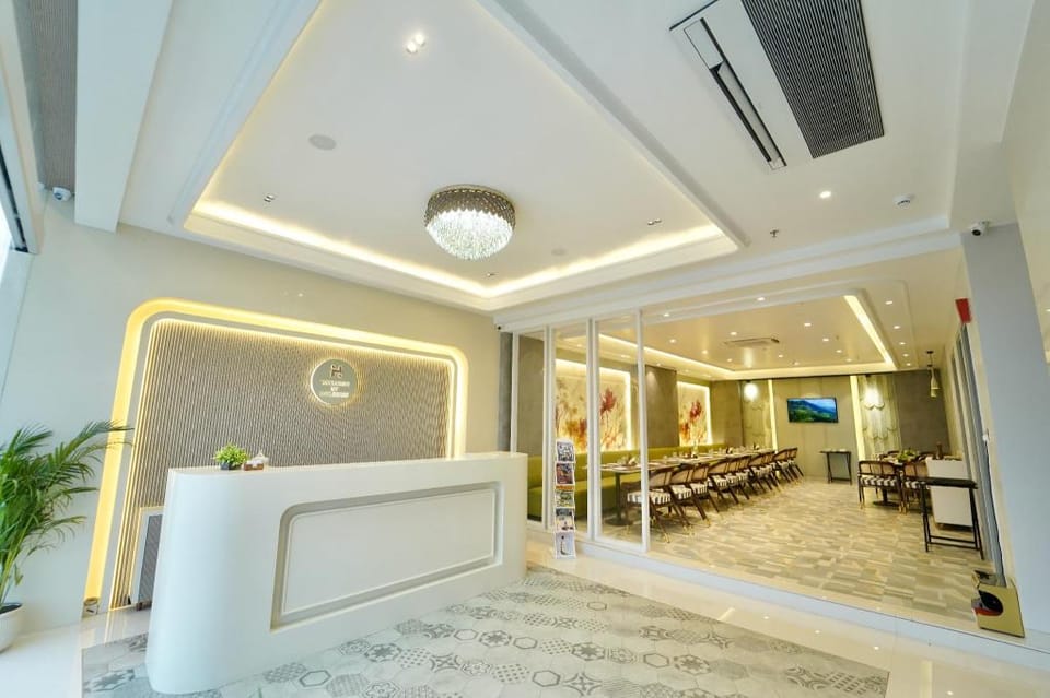 Hotel Homansh by Goldsum Hotel in Lucknow