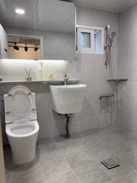 Selene Hapjeong (woman only share house) *홍대근접* Hotel in Seoul
