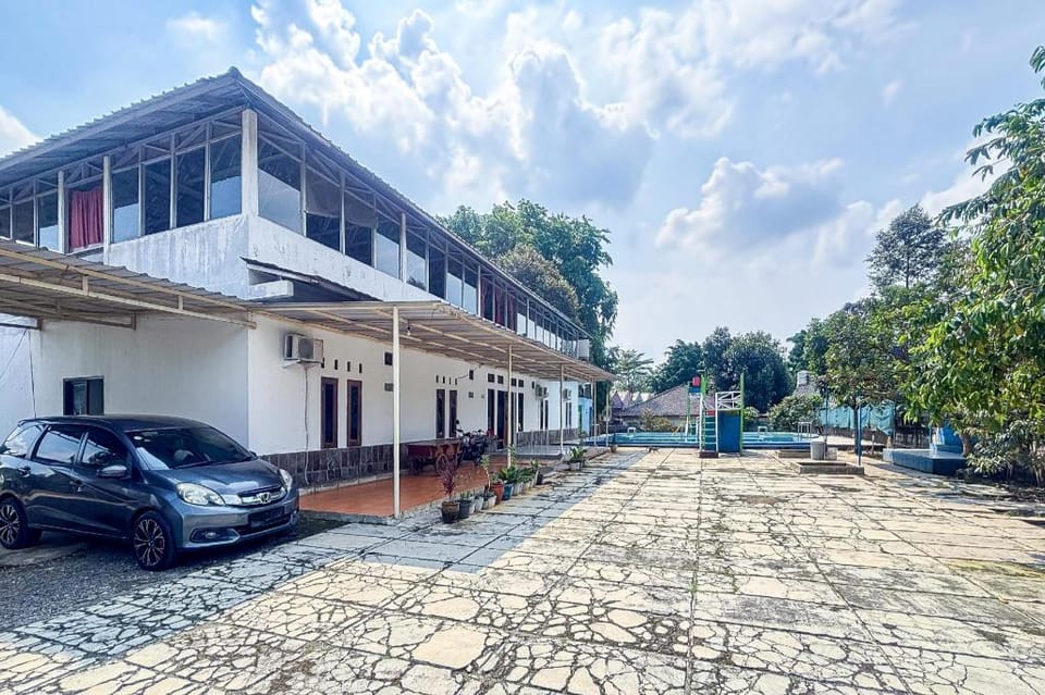Vila Family Syariah Bogor RedPartner Hotel in West Java