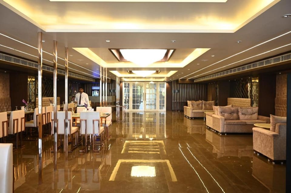 KS Square Hotel Patna Hotel in India