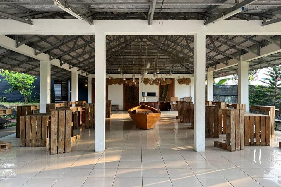 Tjapoeng Resort Pancawati Hotel in West Java