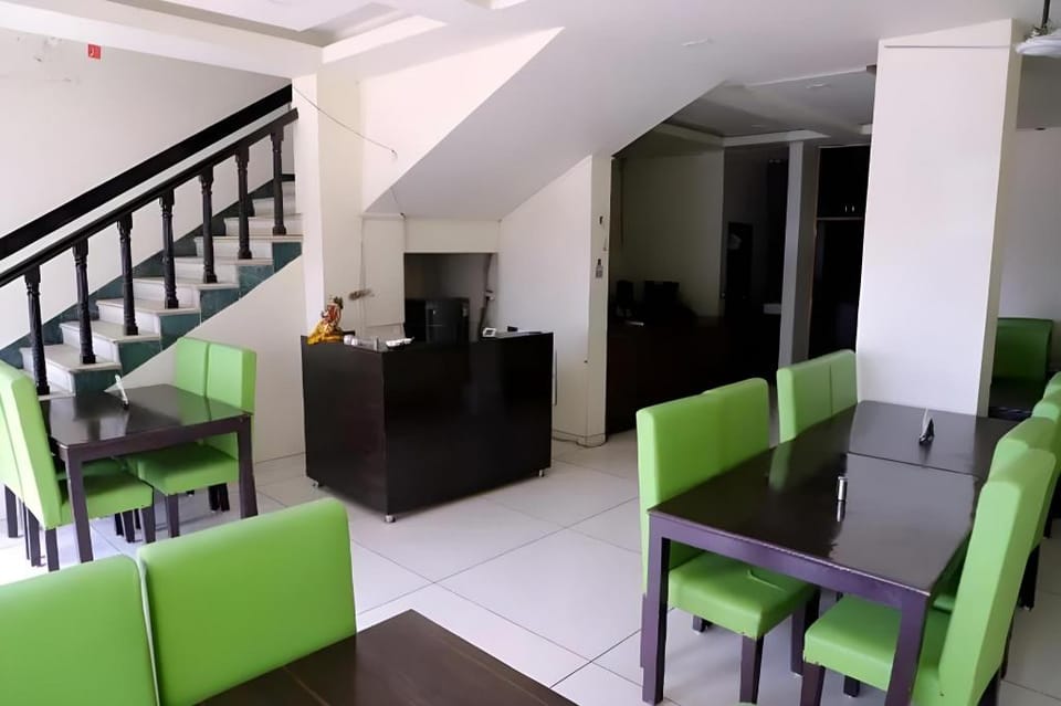 Hotel Hiriz Gandhidham Gujarat Hotel in Gujarat